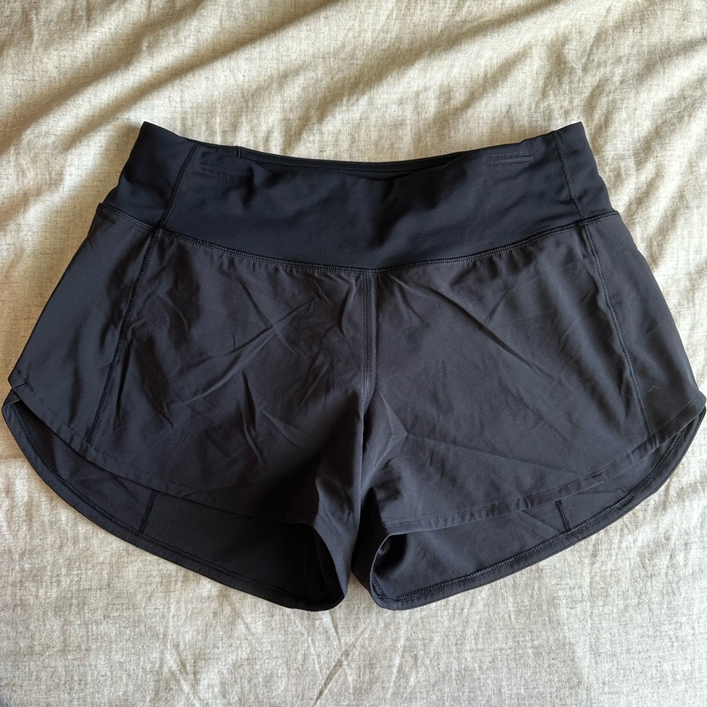 Lululemon Speed Up Mid-Rise Lined 4" Running Shorts Sz 6 Tall Black  Excellent!